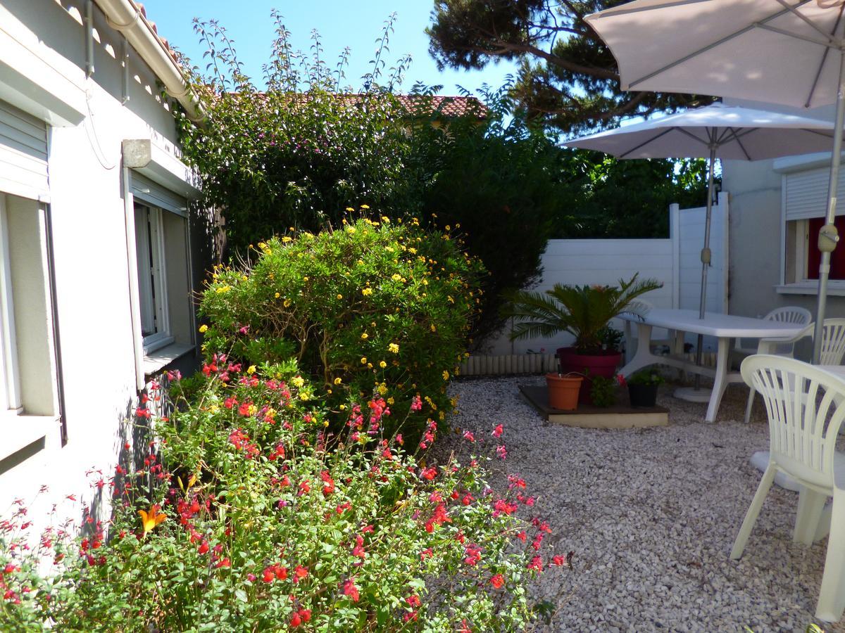 Le Calypso 2* Hyères